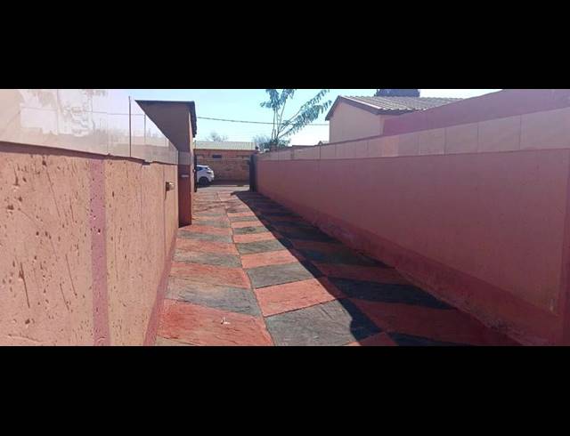 3 BEDROOM HOUSE FOR SALE IN GLEN RIDGE